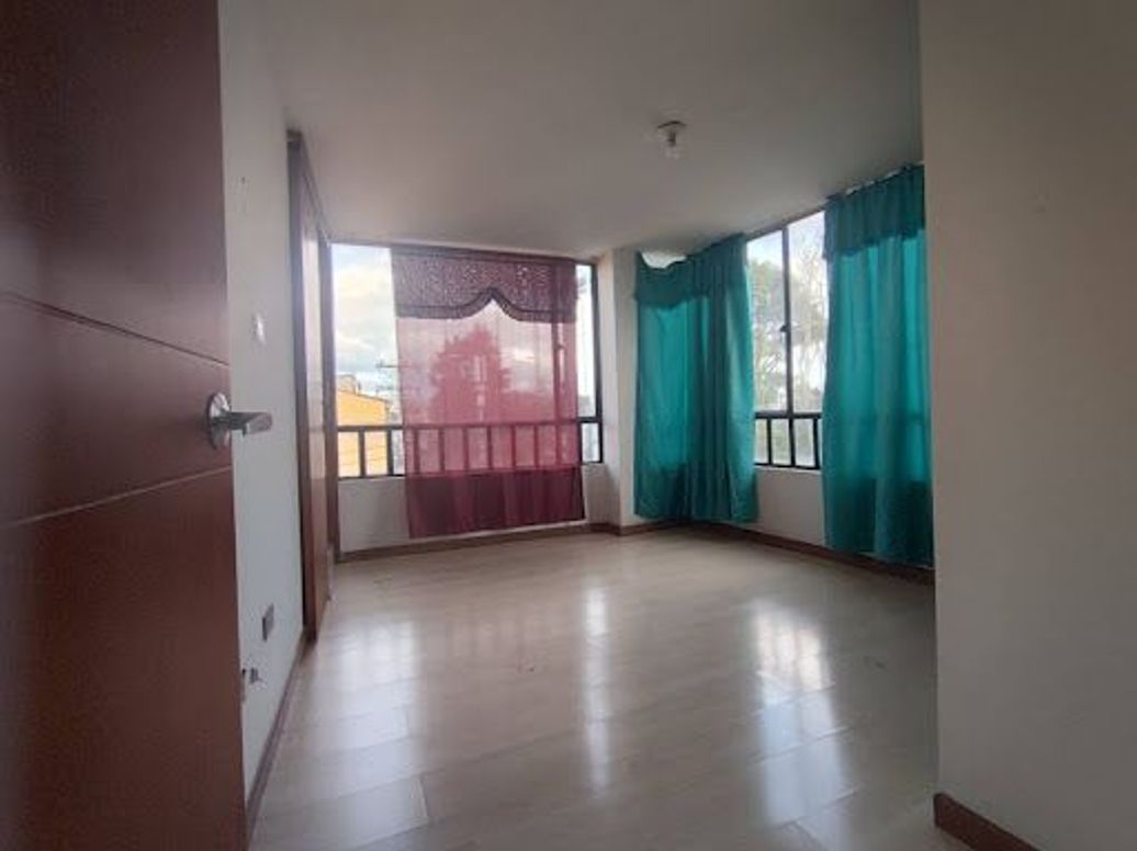 Apartamento de 3 alcobas en venta en Villas De Granada, Bogotá, 67 m² · foto 9 de 20