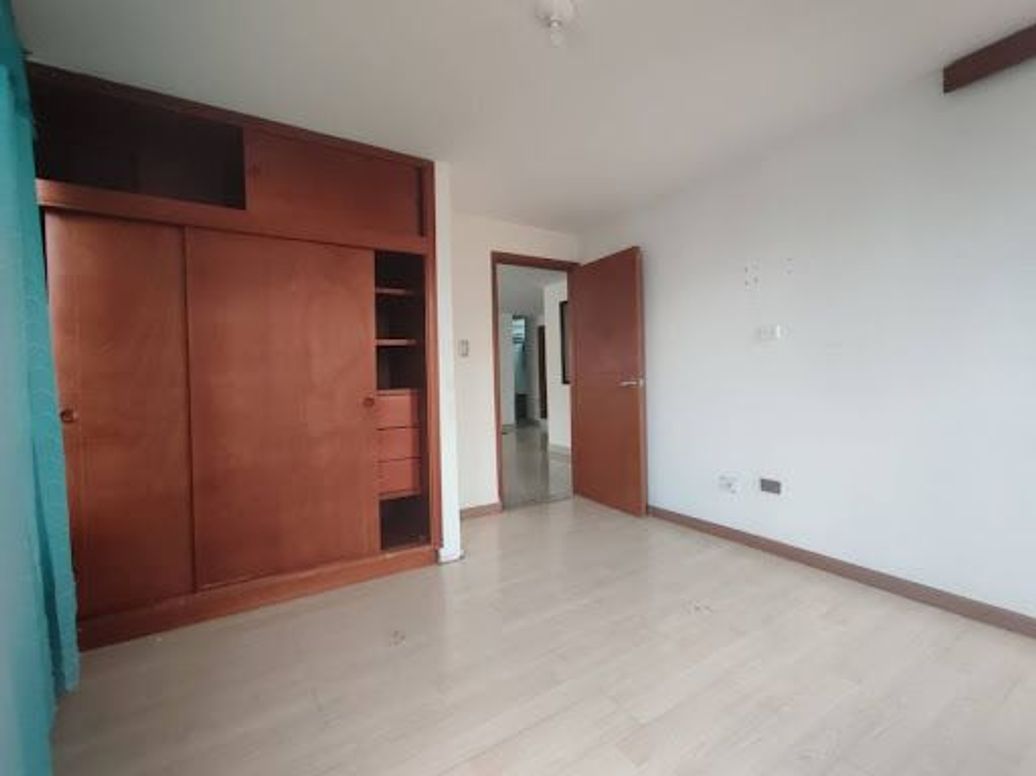 Apartamento de 3 alcobas en venta en Villas De Granada, Bogotá, 67 m² · foto 16 de 20