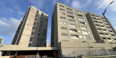 Espectacular apartamento amplio con una buena iluminación y ventilación natural, ubicado en un sector exclusivo al norte de la ciudad, cerca al boulevard del Buenavista, Cerca a centro comerciales como, plaza del parque, Buenavista, Price Smart, el apartamento cuenta con 3 alcobas, 3 baños, sala - comedor.