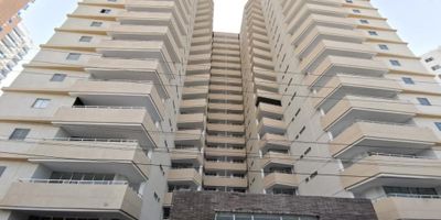 Apartamento ubicado en el norte de la ciudad de ambiente fresco y luz natural durante el día. Cuenta con cocina abierta, sala comedor, estudio, cuatro habitaciones, cuatro baños. El conjunto ofrece piscina zonas infantiles salón social, amplias zonas verdes. Es cercano al corredor universitario, vía al mar cc Buenavista plaza del parque de villa campestre, amplias zonas peatonales y alto flujo vehicular, supermercado ara olímpica, Carulla y la vía al mar.