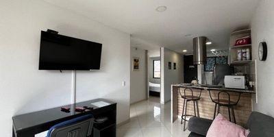 ¡Descubre este hermoso apartamento amoblado en el exclusivo Conjunto Mirador de Chía! Con 48 m² de comodidad y diseño moderno, este apartamento cuenta con un balcón que ofrece una vista interior tranquila y relajante. Su distribución optimizada incluye espacios bien iluminados, perfecto para quienes buscan confort y funcionalidad. El edificio, totalmente automatizado, ofrece una gran variedad de amenidades, como gimnasio equipado, sauna, turco y zona recreativa para niños. Además, cuenta con parqueadero cubierto privado y parqueadero de visitantes. Su ubicación en Chía lo convierte en una opción ideal para quienes buscan calidad de vida, seguridad y accesibilidad. ¡No dejes pasar la oportunidad de vivir en un lugar con todo lo que necesitas!