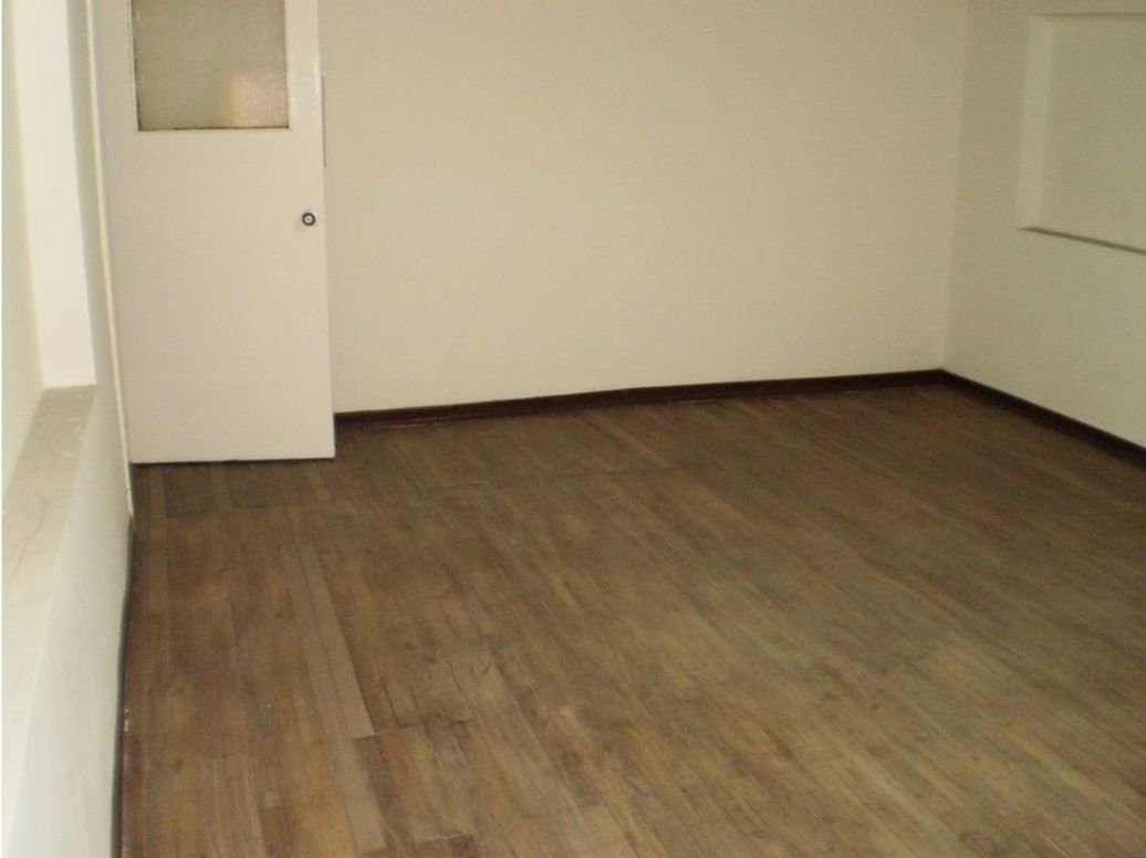 Casa de 15 alcobas en venta en Los Alcázares, Bogotá, 960 m² · foto 8 de 20