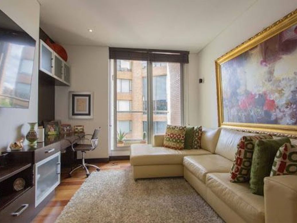 Apartamento de 3 alcobas en venta en Los Rosales, Bogotá, 260 m² · foto 14 de 20