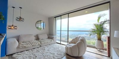 Descubre este acogedor apartamento  con 3 habitaciones, 2 baños y 1 parqueadero cubierto y cuarto útil  en una ubicación privilegiada de Itagui. Con 71.58 metros cuadrados, es el espacio perfecto para tu familia. ¡No dejes pasar esta oportunidad! Contáctanos para más información.