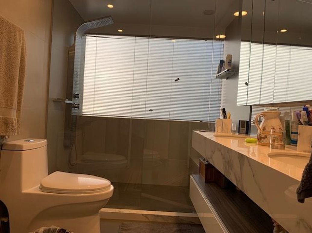 Apartamento de 3 alcobas en venta en Los Rosales, Bogotá, 195 m² · foto 14 de 19