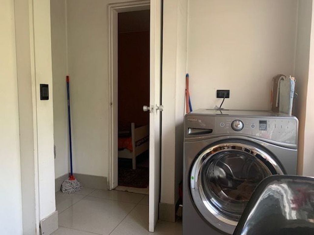 Apartamento de 3 alcobas en venta en Los Rosales, Bogotá, 195 m² · foto 18 de 19