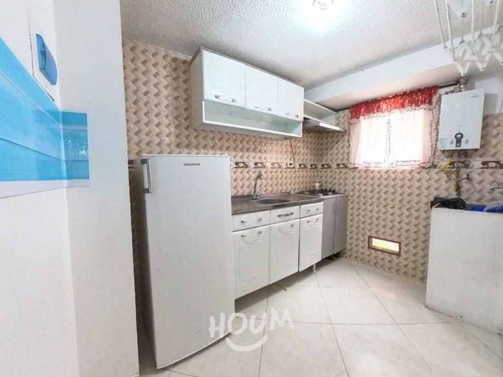 Apartamento de 3 alcobas en venta en San Jose, Bogotá, 50 m² · foto 2 de 9