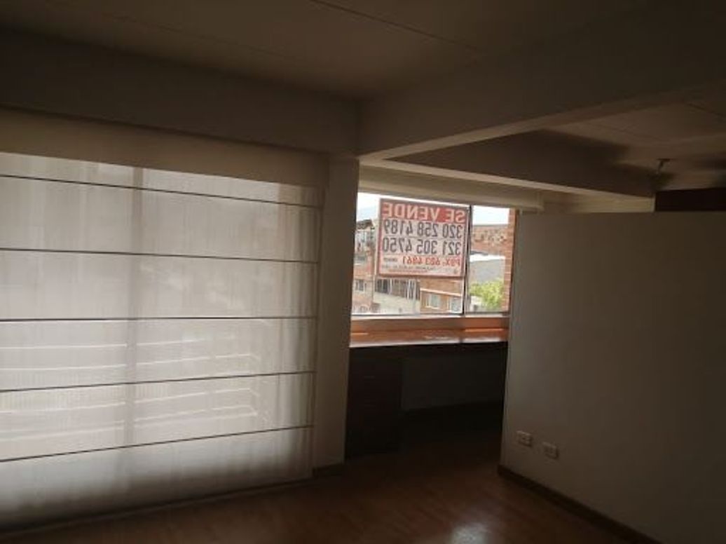 Apartamento de 3 alcobas en venta en Colina Campestre, Bogotá, 98 m² · foto 3 de 18