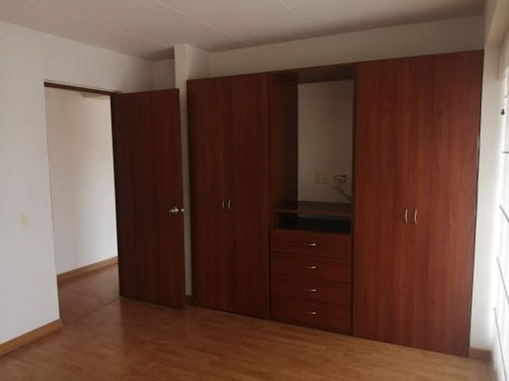 Apartamento de 3 alcobas en venta en Colina Campestre, Bogotá, 98 m² · foto 13 de 18
