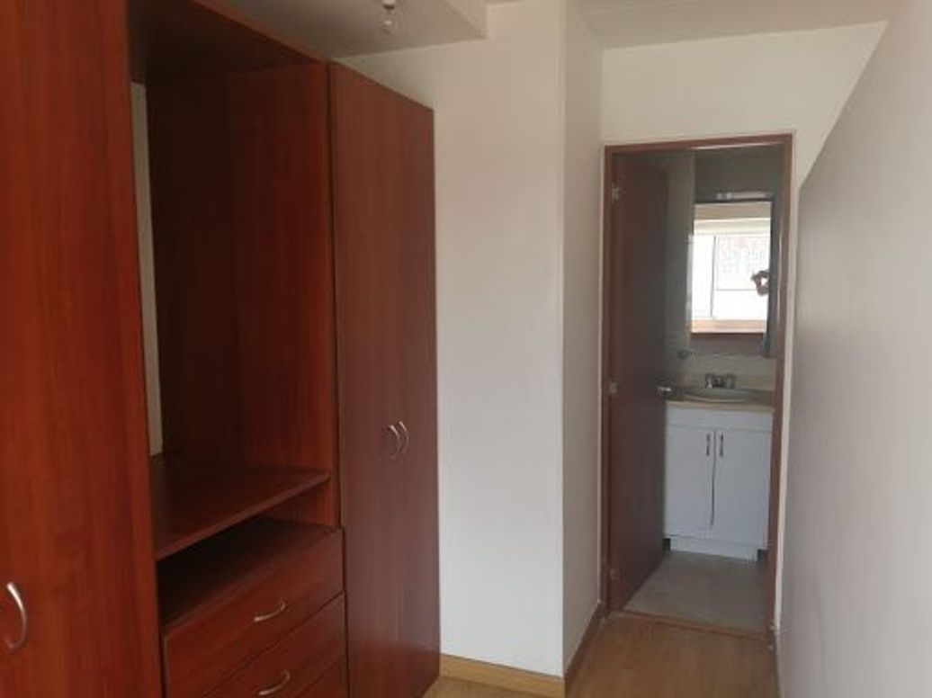 Apartamento de 3 alcobas en venta en Colina Campestre, Bogotá, 98 m² · foto 17 de 18