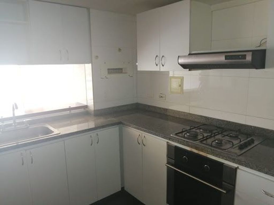 Apartamento de 3 alcobas en venta en Colina Campestre, Bogotá, 98 m² · foto 6 de 18