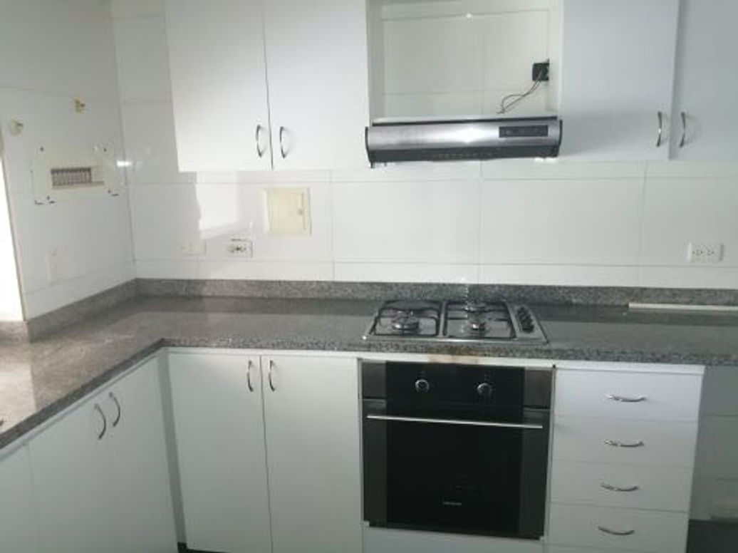 Apartamento de 3 alcobas en venta en Colina Campestre, Bogotá, 98 m² · foto 7 de 18