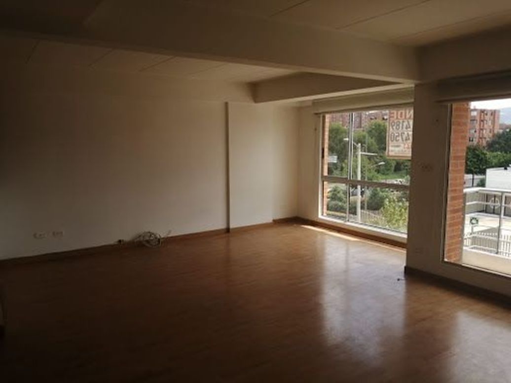 Apartamento de 3 alcobas en venta en Colina Campestre, Bogotá, 98 m² · foto 2 de 18