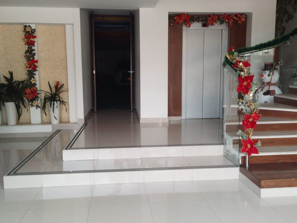 Apartamento de 3 alcobas en venta en Niza Suba, Bogotá, 136 m² · foto 3 de 20