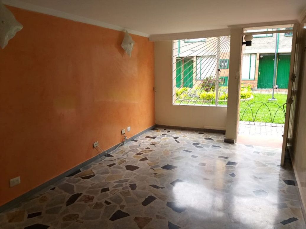 Casa de 4 alcobas en venta en Santa Rosa, Bogotá, 90 m² · foto 4 de 20