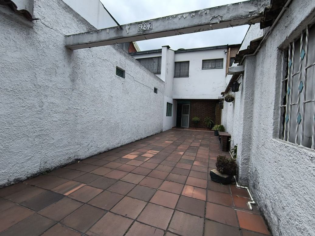 Casa de 3 alcobas en venta en Santa Helenita, Bogotá, 120 m² · foto 2 de 20