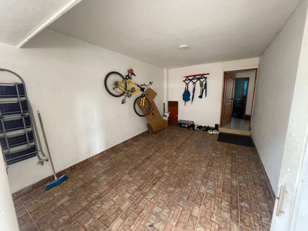 Casa de 5 alcobas en venta en Ub. Cordoba Niza, Bogotá, 234 m² · foto 4 de 20