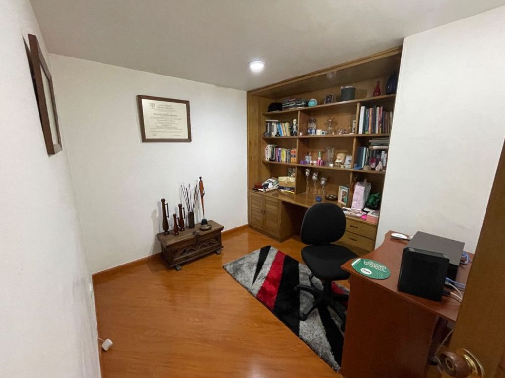 Apartamento de 3 alcobas en venta en Santa Barbara Central, Bogotá, 115 m² · foto 17 de 20