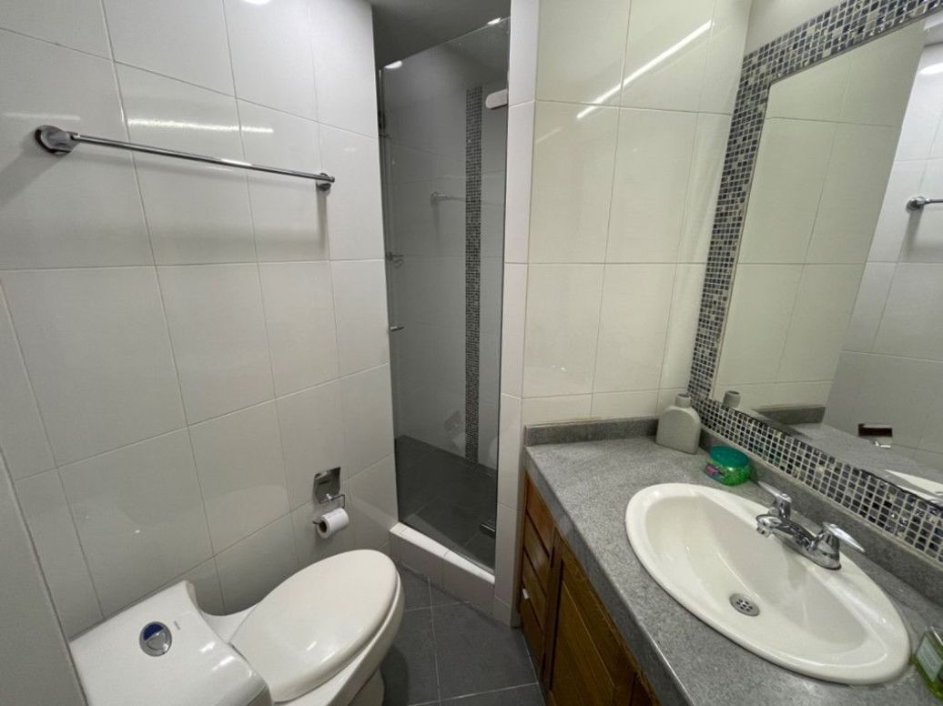 Apartamento de 3 alcobas en venta en Santa Barbara Central, Bogotá, 115 m² · foto 12 de 20