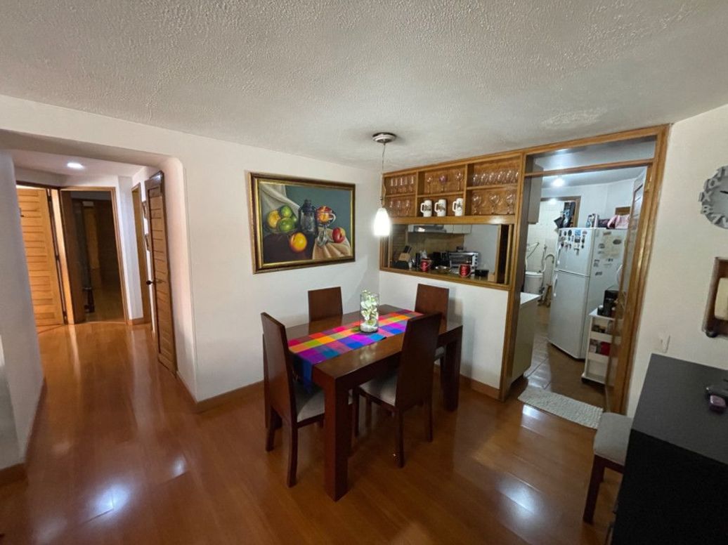 Apartamento de 3 alcobas en venta en Santa Barbara Central, Bogotá, 115 m² · foto 6 de 20