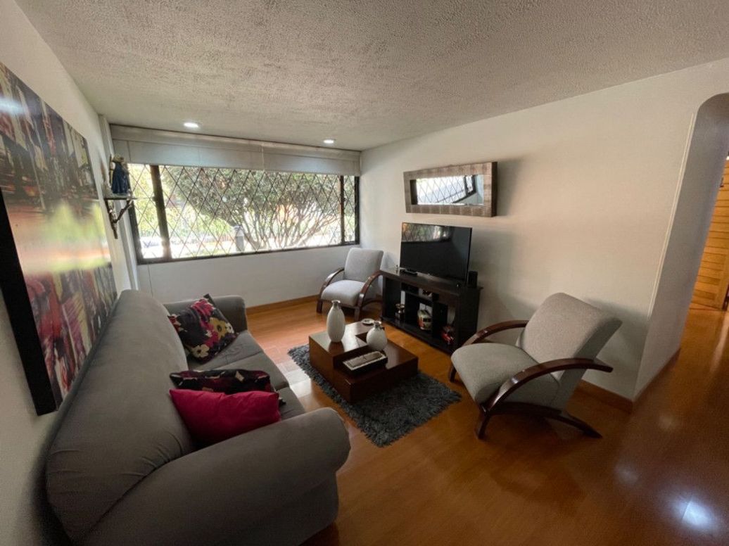 Apartamento de 3 alcobas en venta en Santa Barbara Central, Bogotá, 115 m² · foto 5 de 20