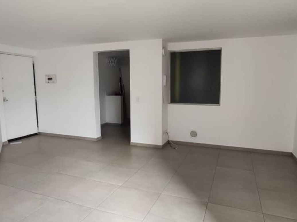 Apartamento de 3 alcobas en venta en El Ensueño, Bogotá, 65 m² · foto 2 de 15