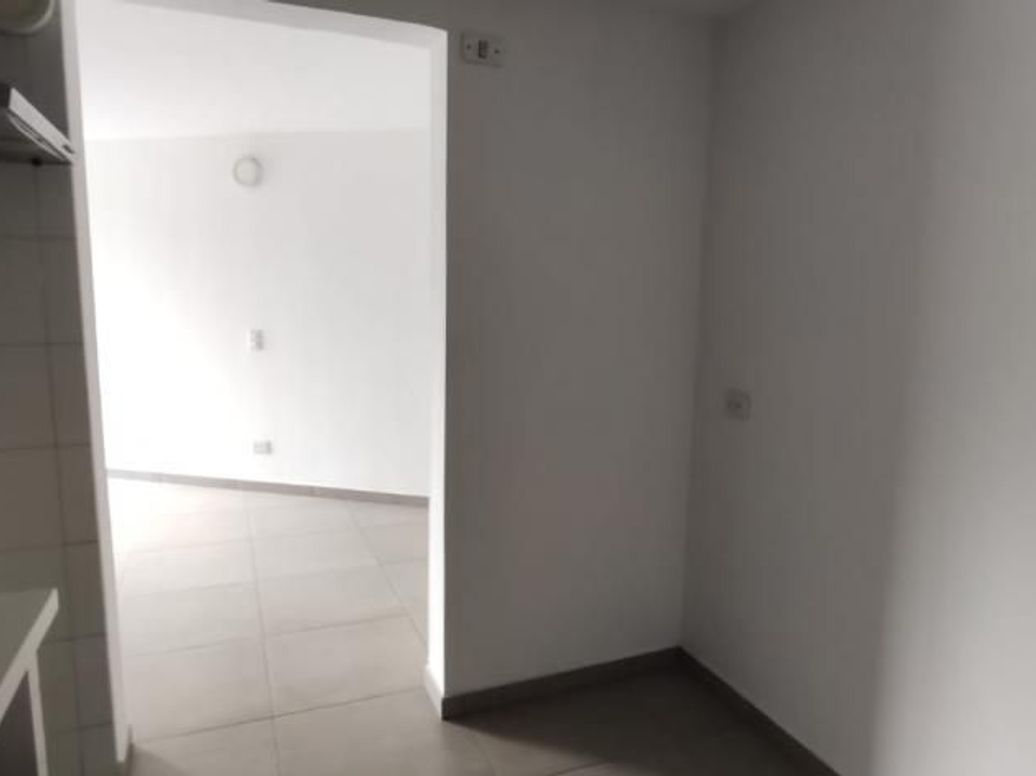 Apartamento de 3 alcobas en venta en El Ensueño, Bogotá, 65 m² · foto 4 de 15