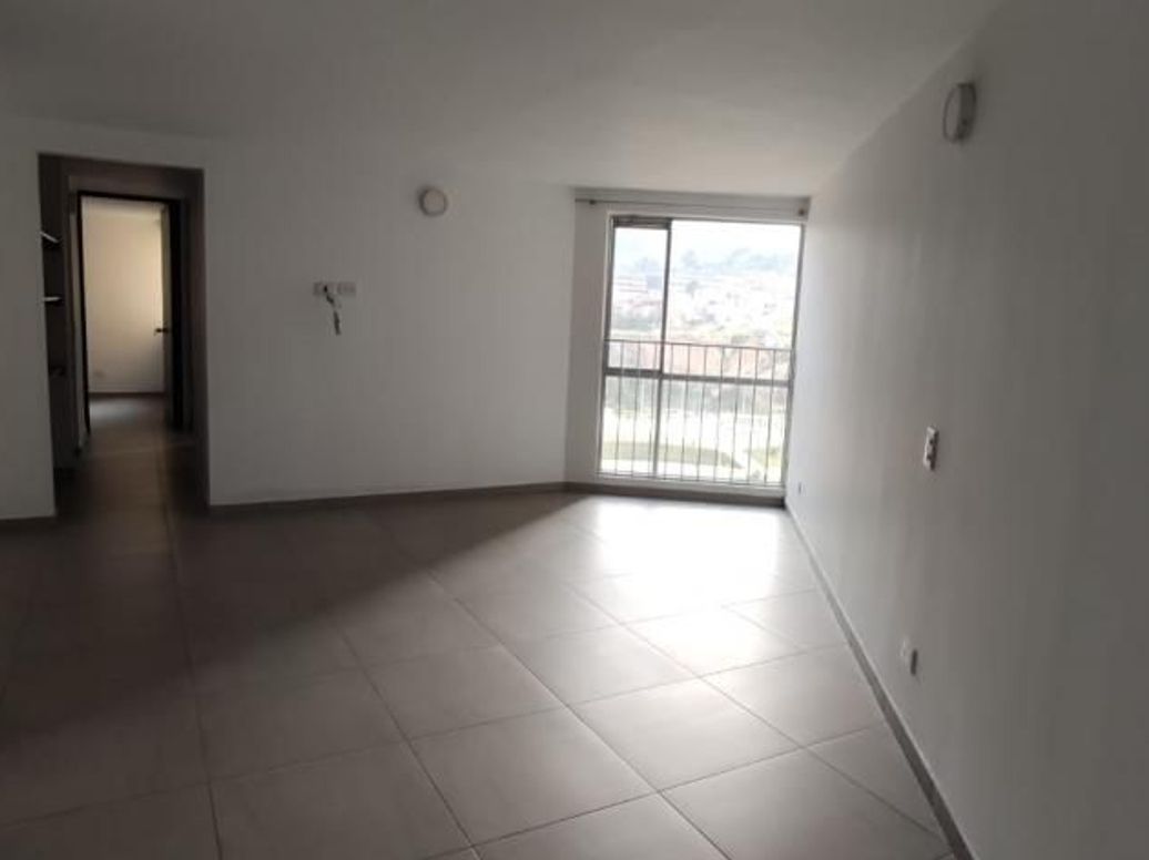 Apartamento de 3 alcobas en venta en El Ensueño, Bogotá, 65 m² · foto 3 de 15