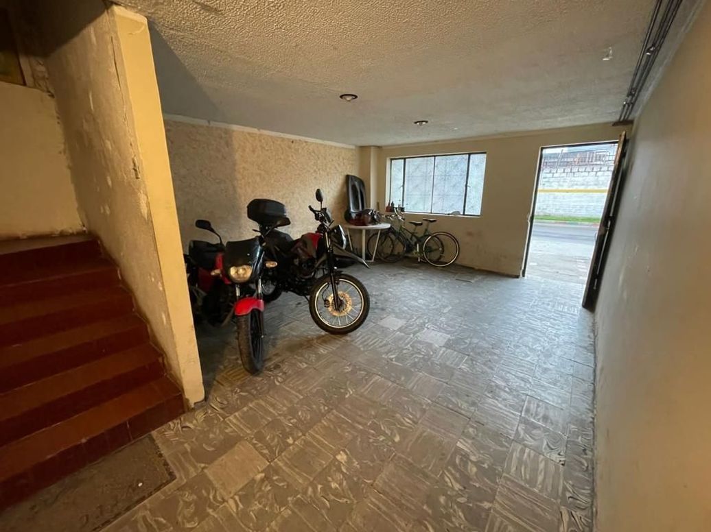 Casa de 13 alcobas en venta en San Antonio Norte, Bogotá, 500 m² · foto 5 de 20