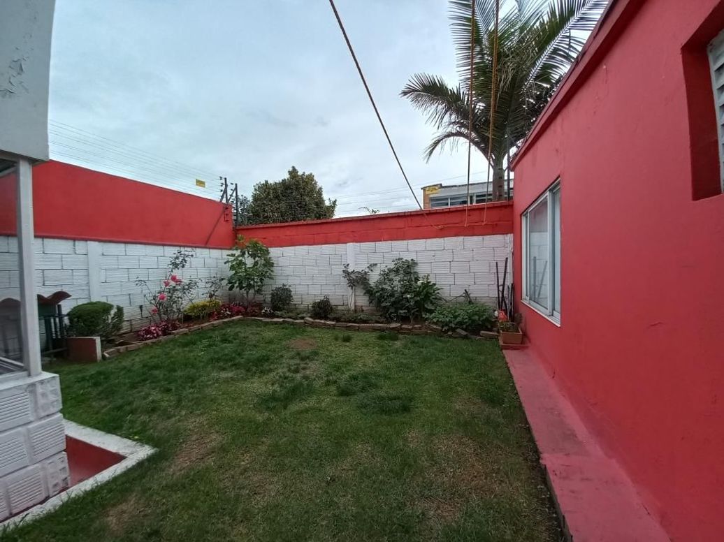 Casa de 5 alcobas en venta en Niza, Bogotá, 364 m² · foto 5 de 20