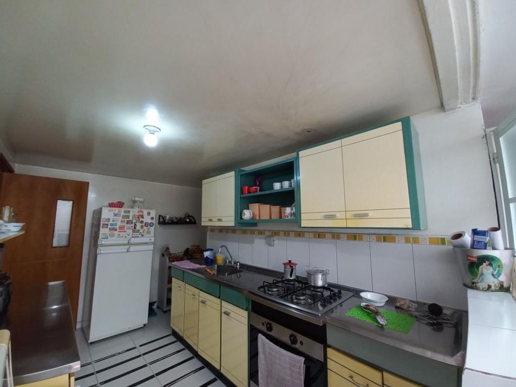 Casa de 5 alcobas en venta en Niza, Bogotá, 364 m² · foto 11 de 20