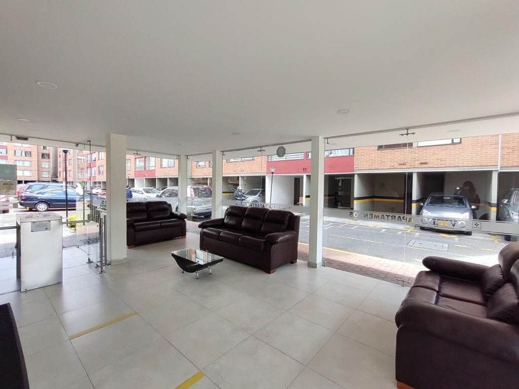 Apartamento de 3 alcobas en venta en San José De Bavaria, Bogotá, 67 m² · foto 19 de 20