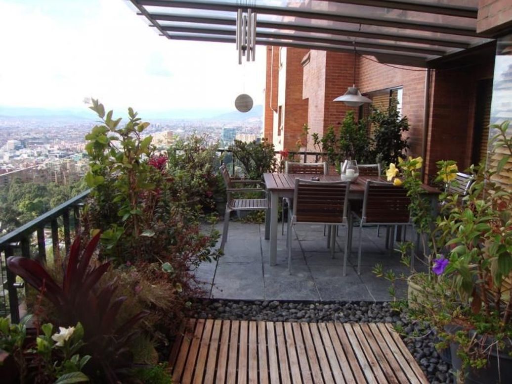 Apartamento de 3 alcobas en venta en El Refugio, Bogotá, 240 m² · foto 5 de 20