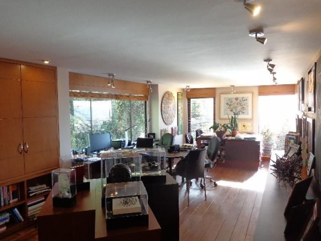 Apartamento de 3 alcobas en venta en El Refugio, Bogotá, 240 m² · foto 17 de 20