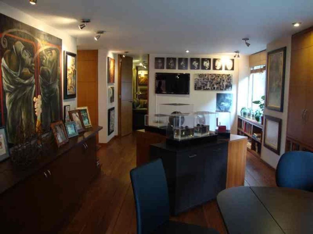Apartamento de 3 alcobas en venta en El Refugio, Bogotá, 240 m² · foto 15 de 20