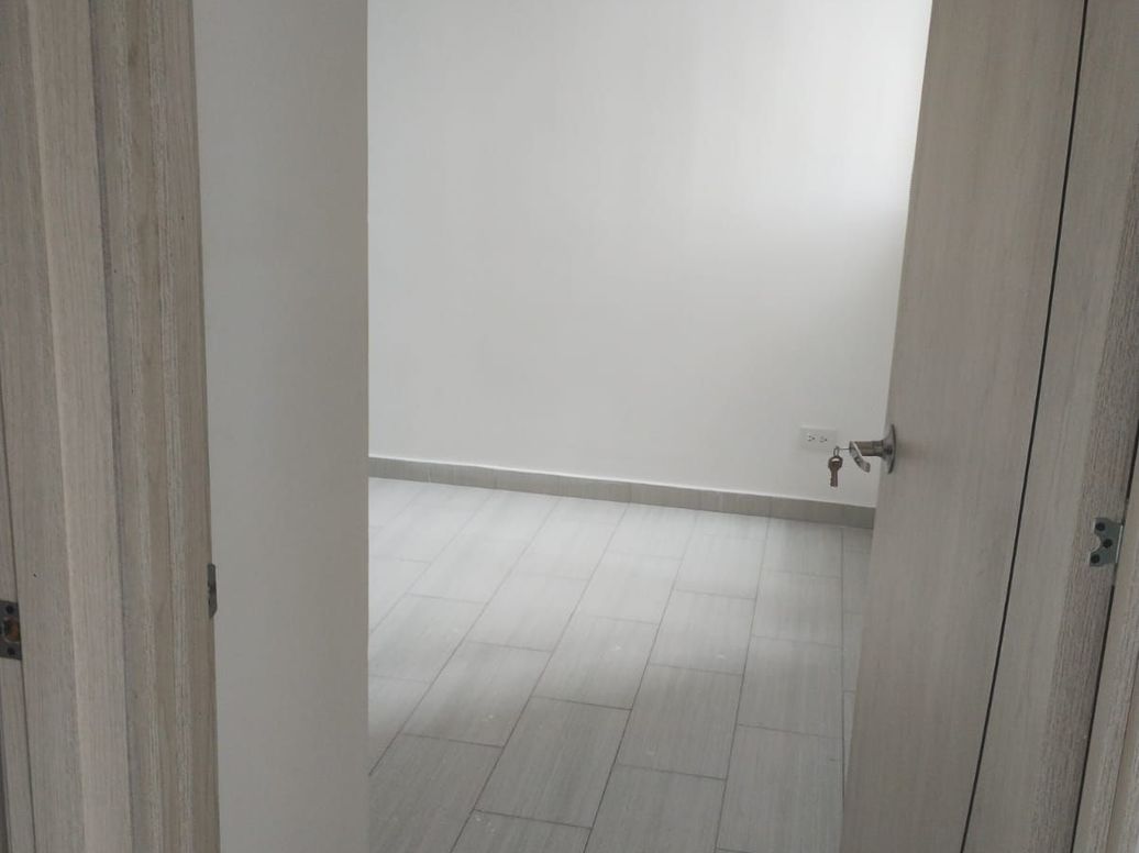 Apartamento de 2 alcobas en arriendo en Cjr Castilla La Nueva, Bogotá, 37 m² · foto 14 de 20