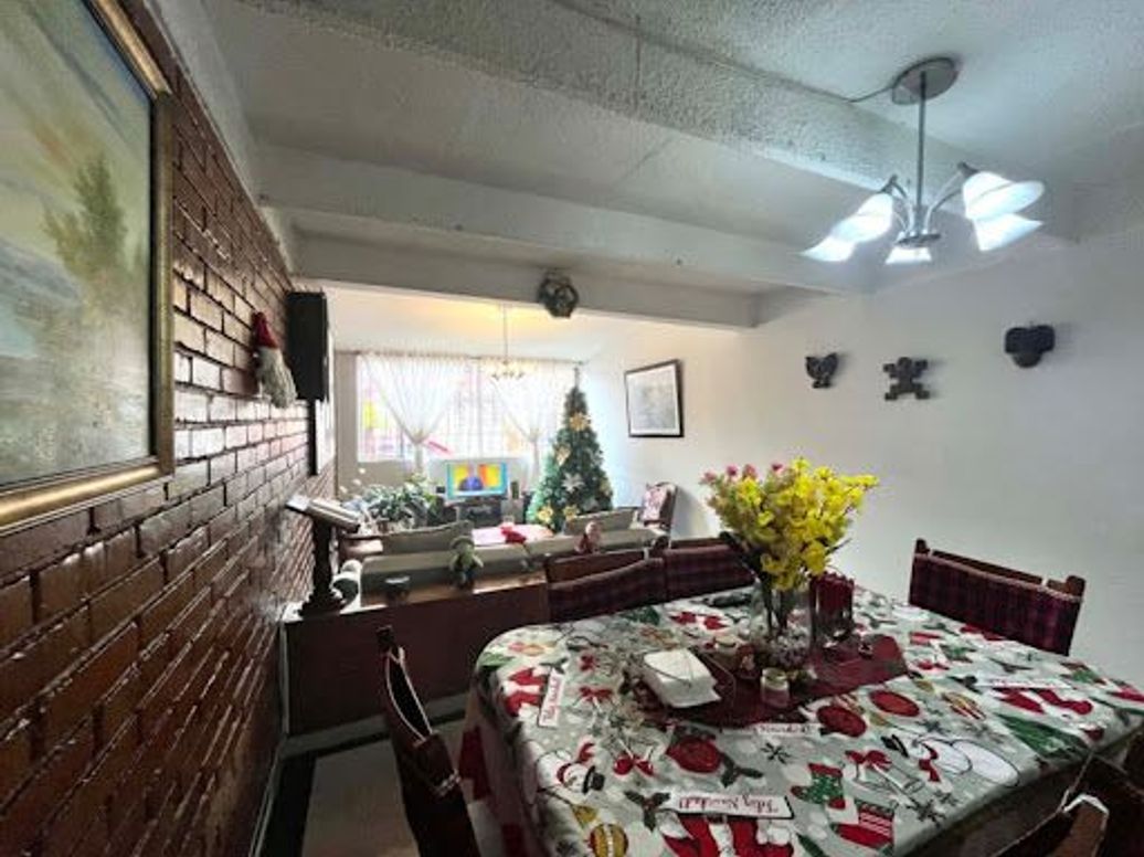 Casa de 3 alcobas en venta en Castilla, Bogotá, 209 m² · foto 5 de 20