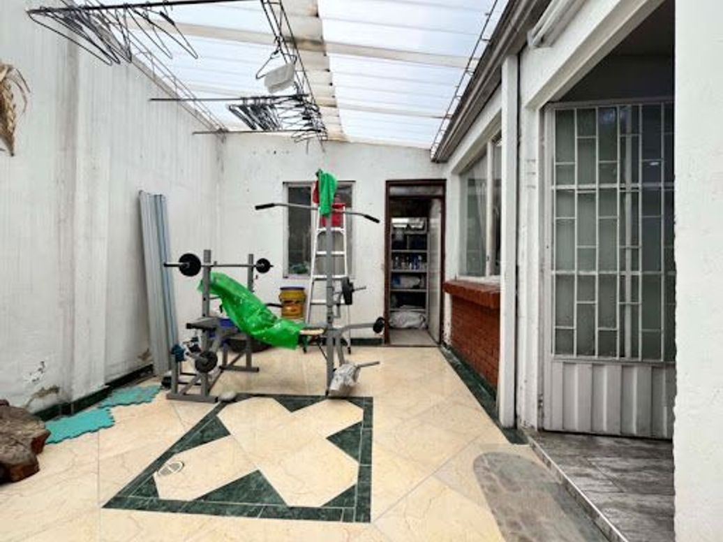 Casa de 3 alcobas en venta en Castilla, Bogotá, 209 m² · foto 14 de 20