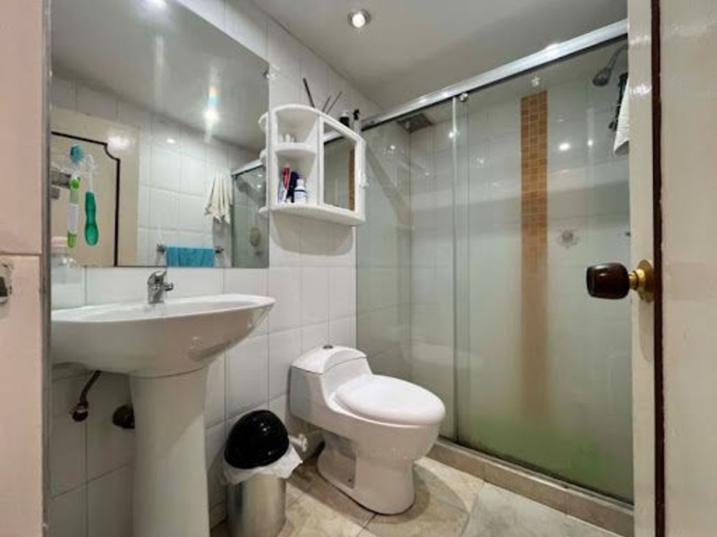 Casa de 3 alcobas en venta en Castilla, Bogotá, 209 m² · foto 18 de 20
