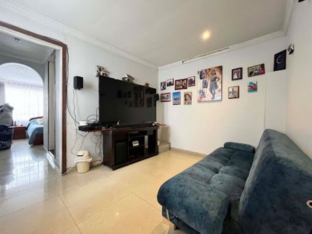 Casa de 3 alcobas en venta en Castilla, Bogotá, 209 m² · foto 19 de 20