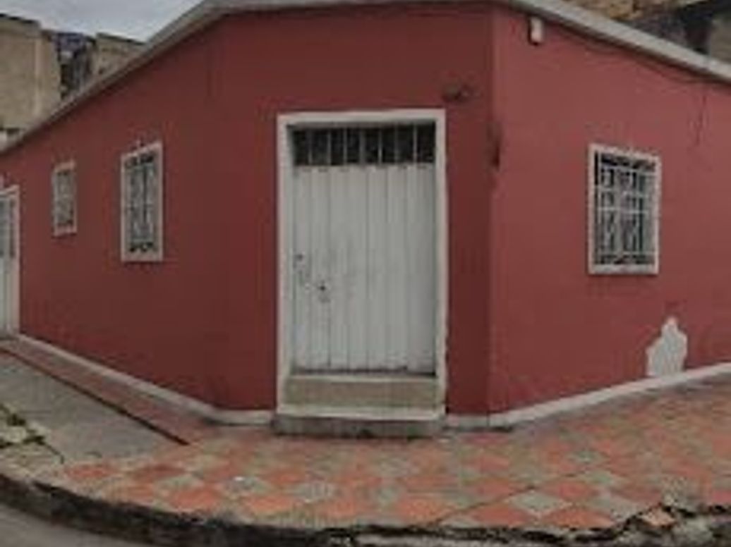 Casa de 8 alcobas en venta en Ciudad Kennedy, Bogotá, 234 m² · foto 2 de 20