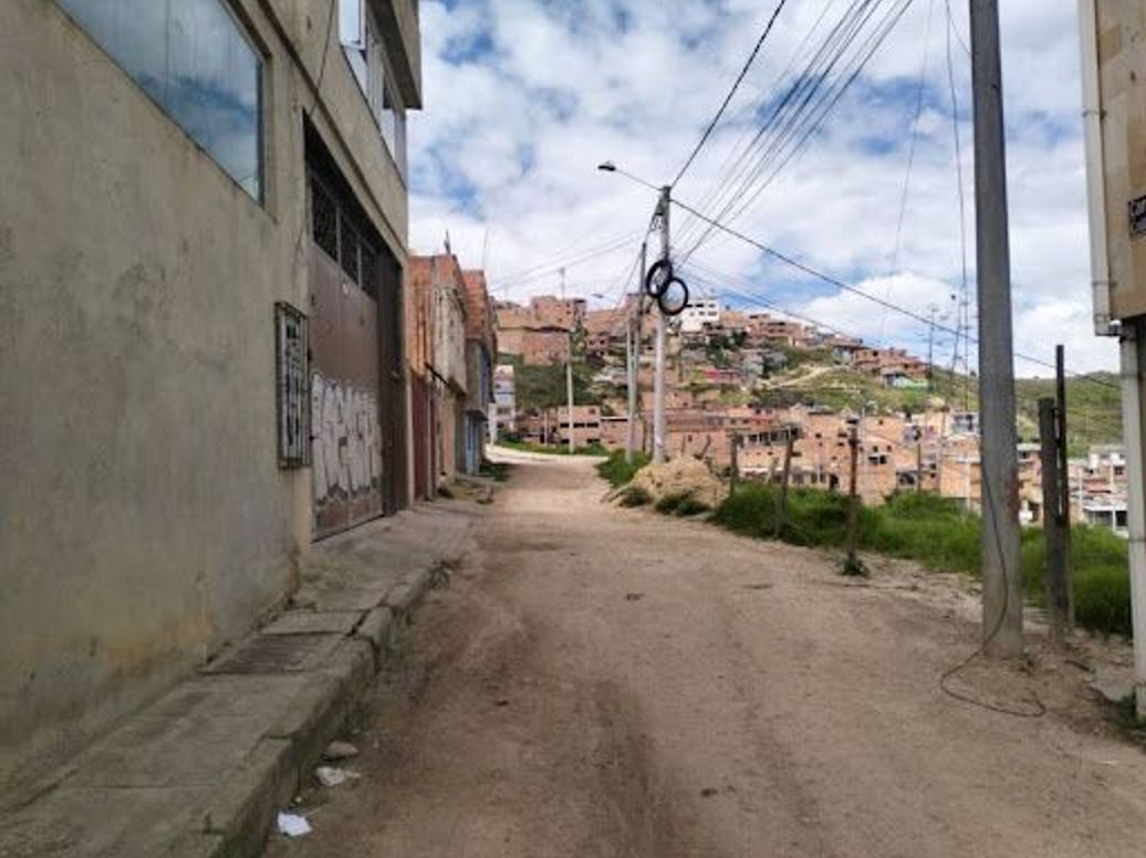 Casa de 4 alcobas en venta en Primavera, Bogotá, 179 m² · foto 2 de 20