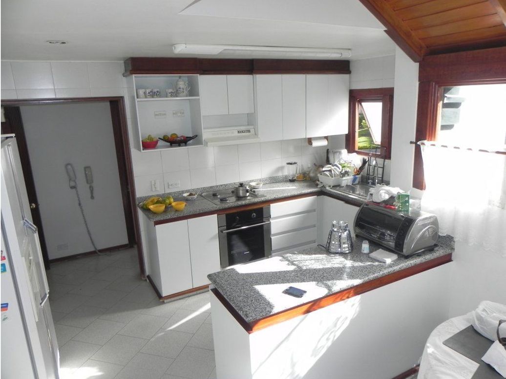 Casa de 4 alcobas en venta en Gratamira, Bogotá, 380 m² · foto 18 de 18
