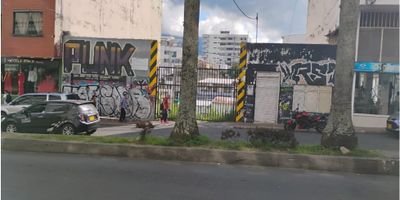 LOTE UBICADO SOBRE LA CARRERA 5 ENTRE LA CALLE 12 Y 13 , CONSTA DE UN AREA AMPLIA DE TERRENO, SECTOR CENTRO 

TIENE UN AREA DE FRENTE DE 11.60 M2, TIENE DE FONDO 43.62 M2

TIENE UN AREA ADICIONAL DE 50 M2 

 

