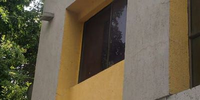 Oficina ubicada en edificio con excelente ubicación  en el centro de Cartagena segundo piso,  110m2, 1 baño, iluminación natural, ubicada en sector industrial y comercial del barrio bosque