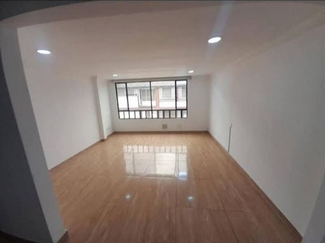 Casa de 5 alcobas en venta en Veraguas, Bogotá, 280 m² · foto 14 de 20