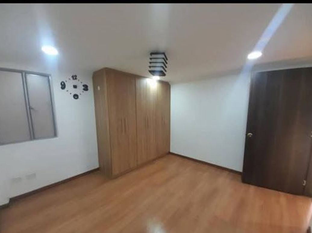 Casa de 5 alcobas en venta en Veraguas, Bogotá, 280 m² · foto 16 de 20