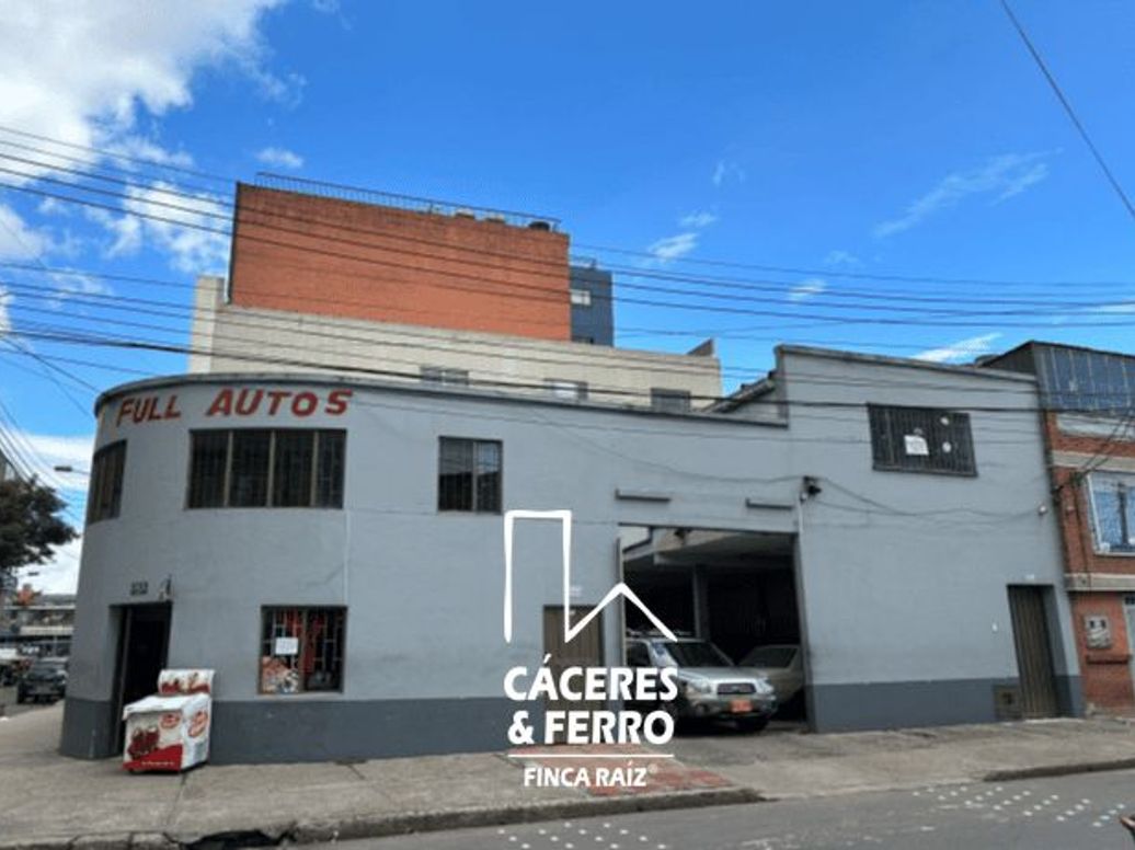 Casa de 4 alcobas en venta en Los Alcázares, Bogotá, 386 m² · foto 3 de 11