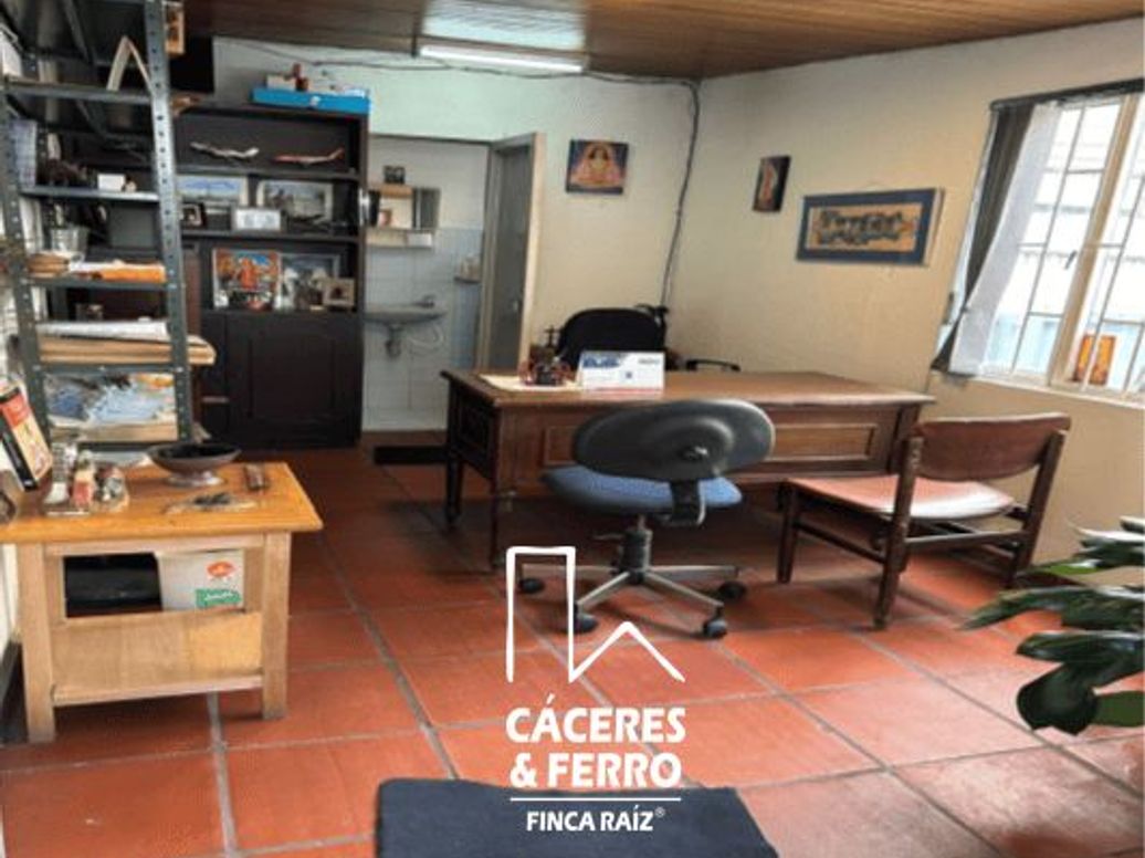 Casa de 4 alcobas en venta en Los Alcázares, Bogotá, 386 m² · foto 10 de 11