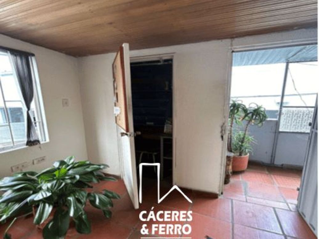 Casa de 4 alcobas en venta en Los Alcázares, Bogotá, 386 m² · foto 4 de 11